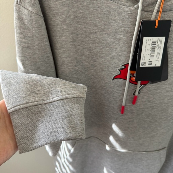 NWT🔖BOSS NFL Woodson Graphic Hoodie Grey BUCS Tampa Bay Sweatshirt - Picture 5 of 11